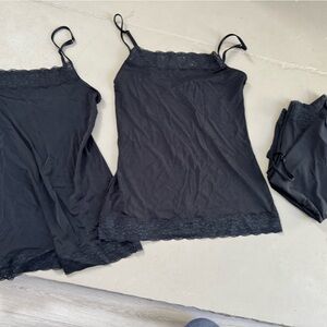 Jockey lace trim tanks size small (5 top bundle)